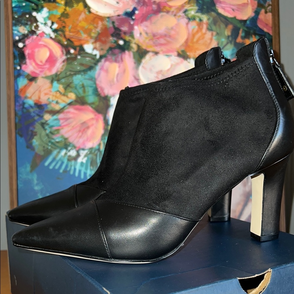 BRAND NEW!!!  Cole Haan Elegant Black Ankle Boots